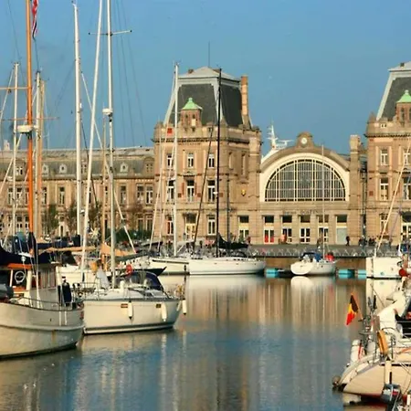 Apartment In Ostend With Terrace * 奥斯滕德